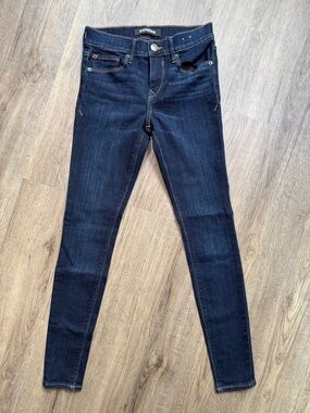 Express Women's Dark Blue Denim Mid-Rise Stretch Jegging - Size 0 R